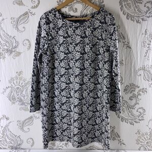 Loft Floral Jacquard long sleeve
Shift Dress
